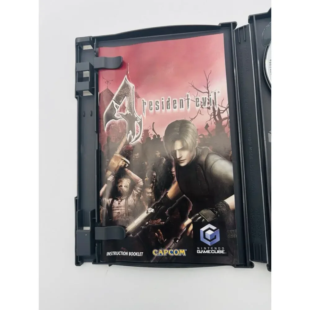 Resident Evil 4 Nintendo GameCube Complete CIB Black Label VG+ Condition